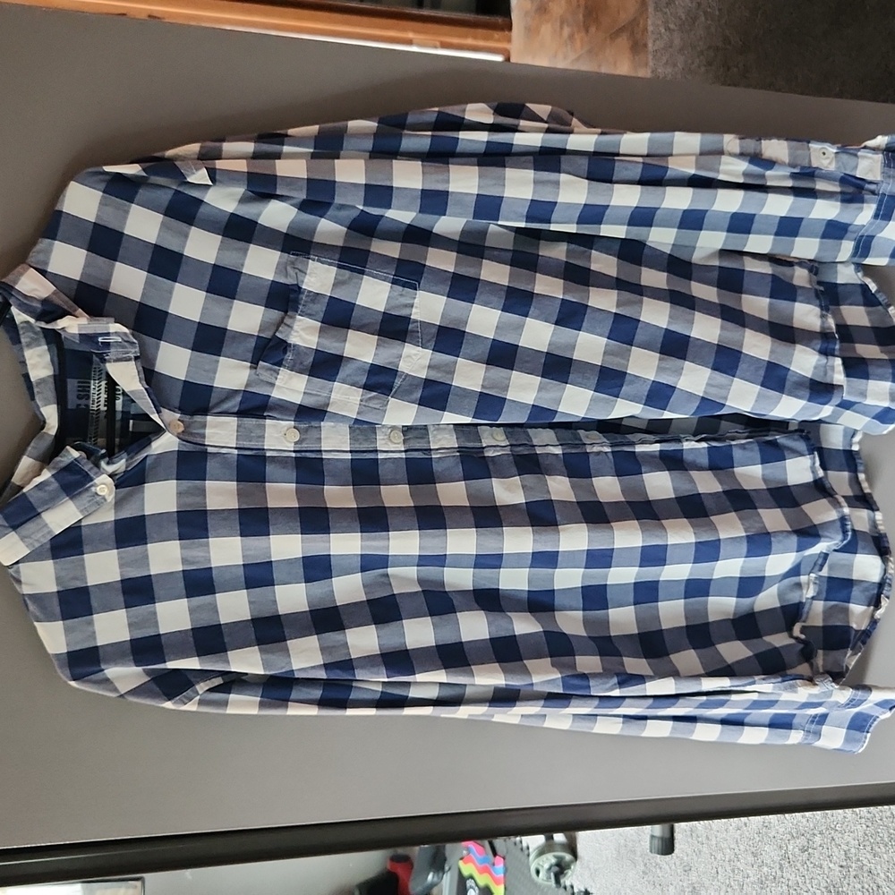 Old Navy The Classic Shirt Slim Fit Plain Button Down Top - Picture 1 of 5